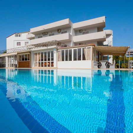 Sun & Sea Hotel Apartments Фалираки Екстериор снимка